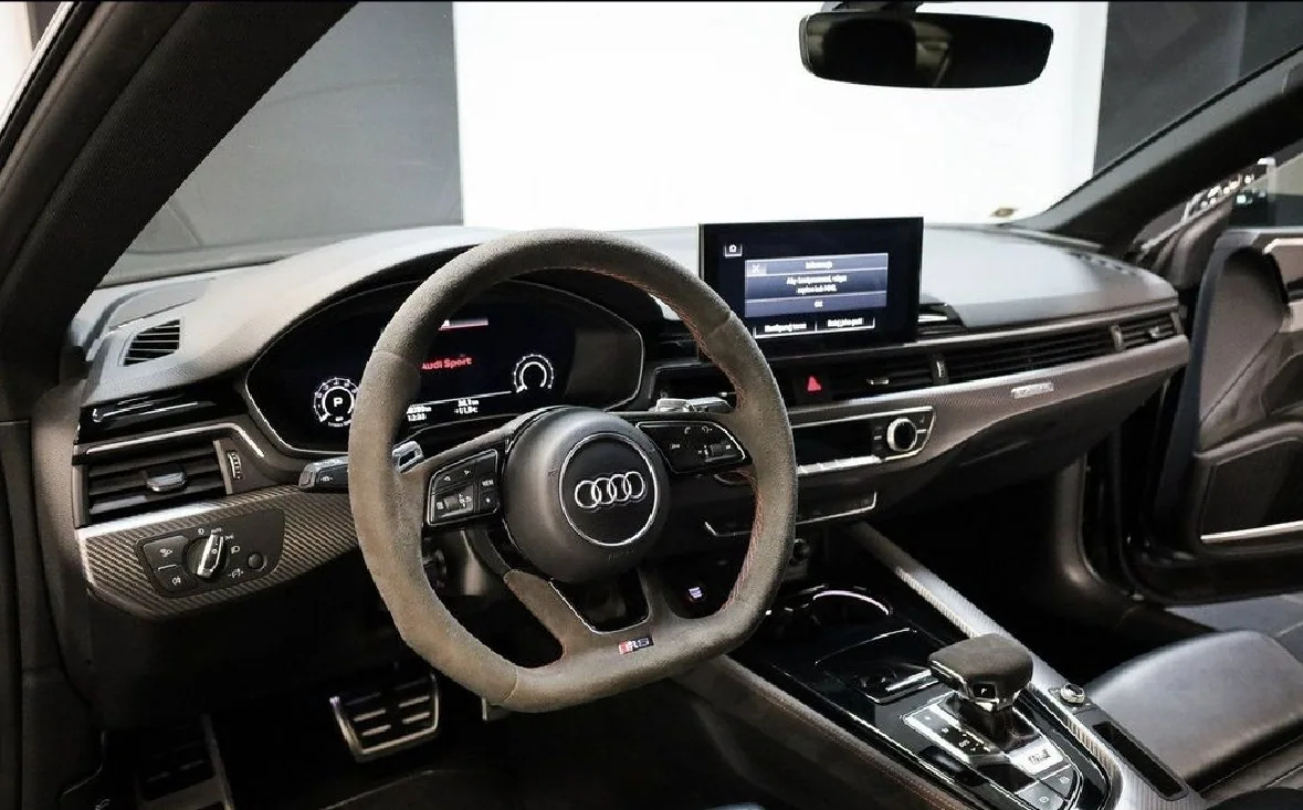 Audi RS5 — wnętrze