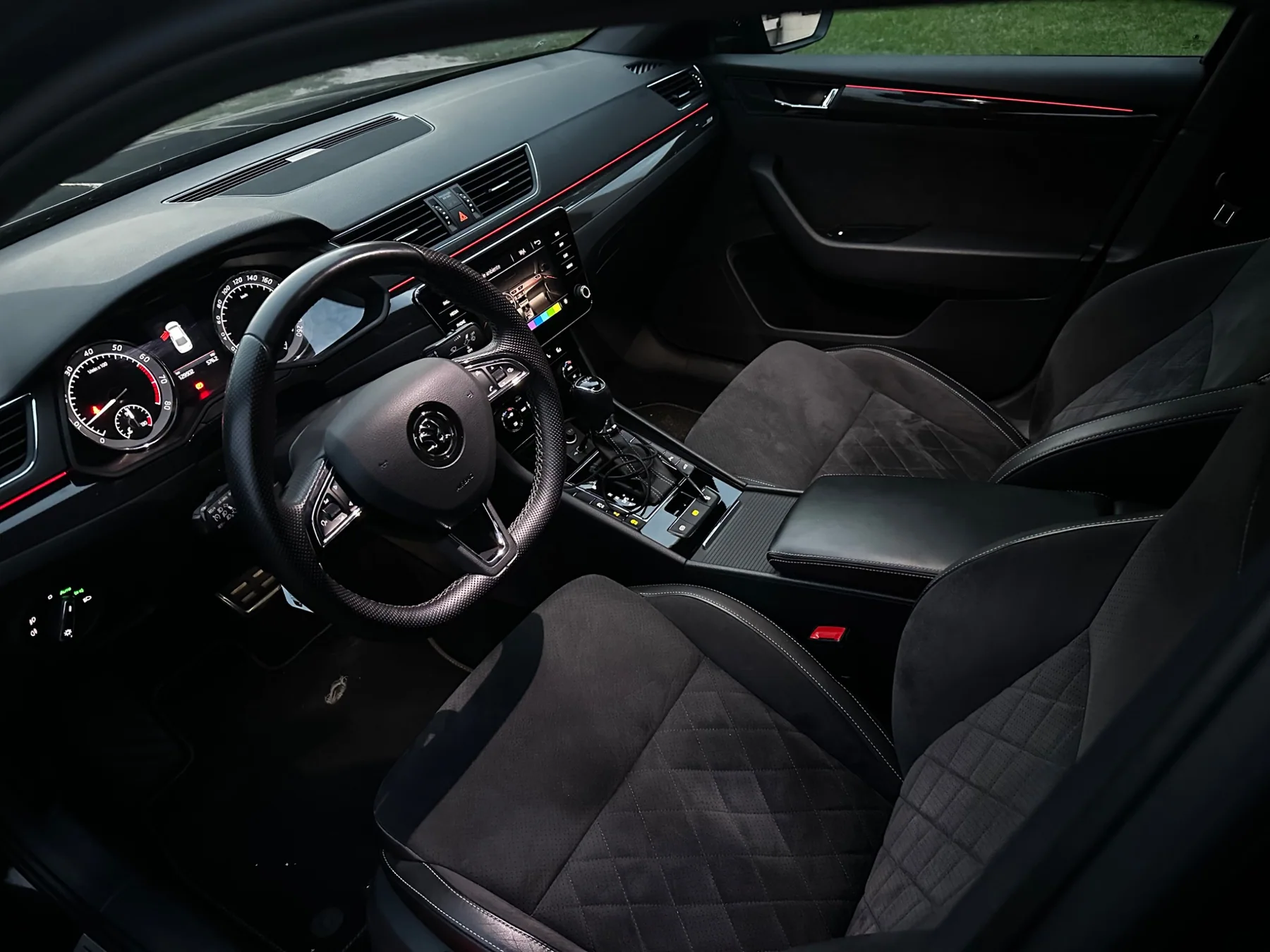 Skoda Superb Sportline — wnętrze